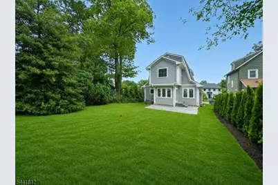 67 Myrtle Ave, Millburn, NJ 07041 - Photo 7