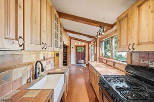 16 Allegheny Ave, West Milford, NJ 07480 - Photo 7