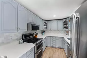 19 Glenview Dr, West Orange Township, NJ 07052 - Photo 3