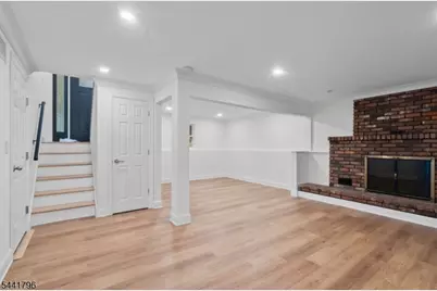 13 Chickadee Rd, Mount Olive, NJ 07828 - Photo 31
