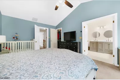 8 Cottage Pl, Branchburg Township, NJ 08876 - Photo 19