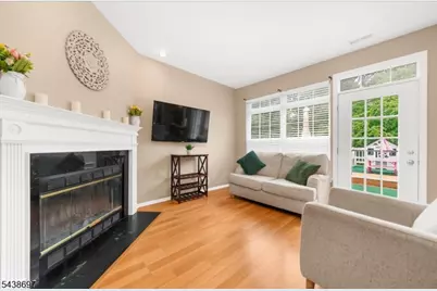 8 Cottage Pl, Branchburg Township, NJ 08876 - Photo 15