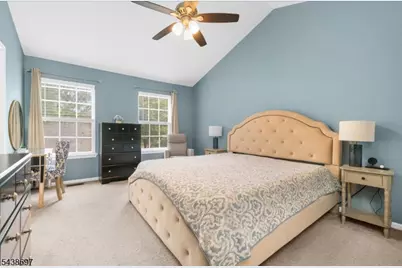 8 Cottage Pl, Branchburg Township, NJ 08876 - Photo 17