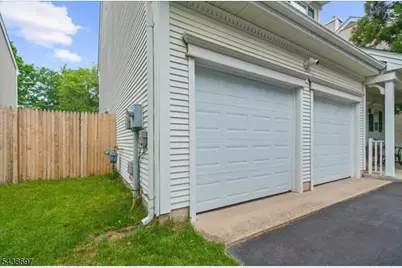 8 Cottage Pl, Branchburg Township, NJ 08876 - Photo 3