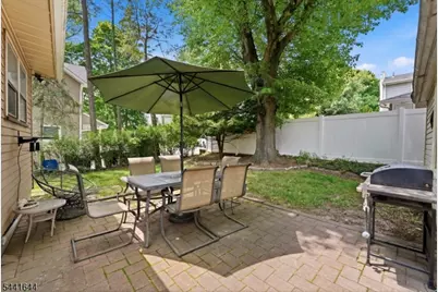 112 Grove Ave, Verona, NJ 07044 - Photo 23