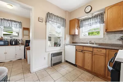 112 Grove Ave, Verona, NJ 07044 - Photo 7