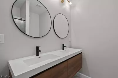 35 W End Ave, Newark, NJ 07106 - Photo 31