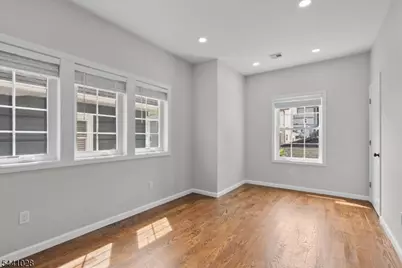 35 W End Ave, Newark, NJ 07106 - Photo 23