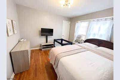 236 Alexander St, Newark, NJ 07106 - Photo 11