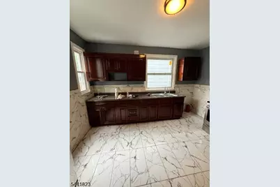 239 S Clinton St #1, East Orange, NJ 07018 - Photo 7