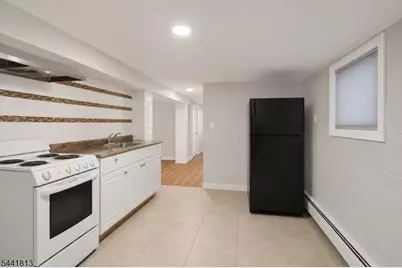 18 Stevens Ave, Jersey City, NJ 07305 - Photo 27