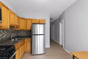 18 Stevens Ave, Jersey City, NJ 07305 - Photo 11