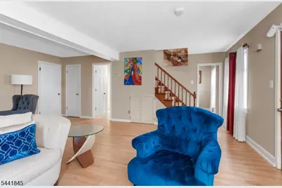 34 Chase Ave, Woodbridge Township, NJ 07001 - Photo 17