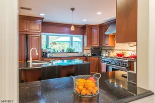 23 Kearney Terrace, Livingston, NJ 07039 - Photo 7