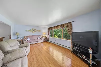 10 Rita Ln, Jefferson Township, NJ 07438 - Photo 7