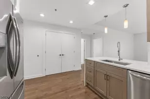 1 Carriage City Plz, Rahway, NJ 07065 - Photo 7