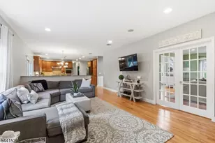15 Nicki Ct, Parsippany, NJ 07054 - Photo 5