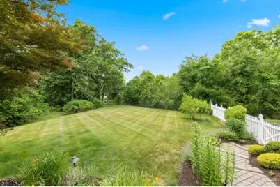 15 Nicki Ct, Parsippany, NJ 07054 - Photo 35