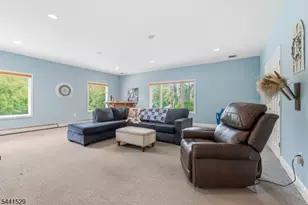 15 Nicki Ct, Parsippany, NJ 07054 - Photo 17