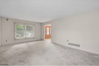 28 Amherst Ct, Wayne Twp., NJ 07470 - Photo 21
