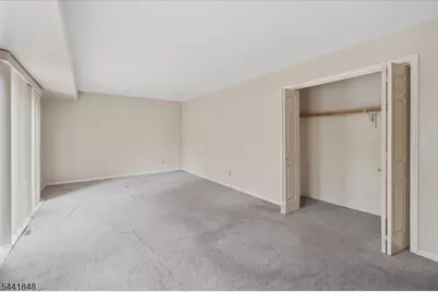 28 Amherst Ct, Wayne Twp., NJ 07470 - Photo 17