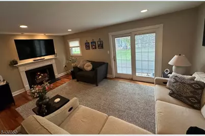 26 Duck Hawk Ct, Allamuchy Township, NJ 07840 - Photo 9