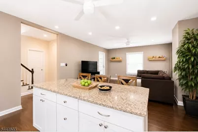 725 Chestnut St, Roselle Park, NJ 07204 - Photo 25