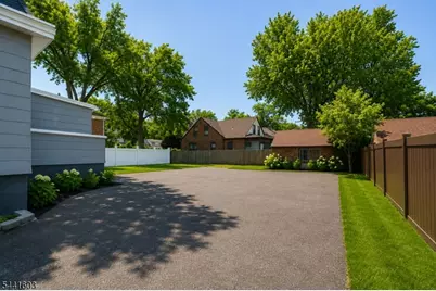 725 Chestnut St, Roselle Park, NJ 07204 - Photo 41