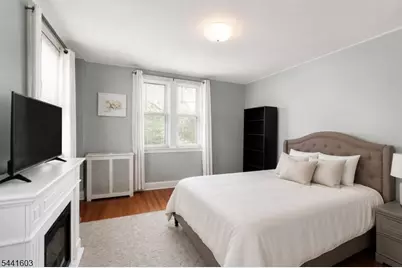 725 Chestnut St, Roselle Park, NJ 07204 - Photo 15