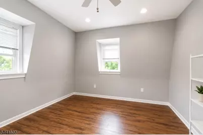 725 Chestnut St, Roselle Park, NJ 07204 - Photo 37