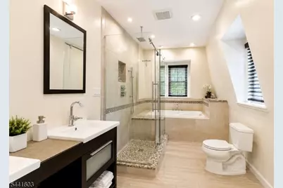 725 Chestnut St, Roselle Park, NJ 07204 - Photo 39