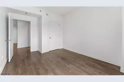 1 Carriage City Plz #807, Rahway, NJ 07065 - Photo 9