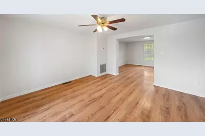 550 Bergen St, Newark, NJ 07108 - Photo 3