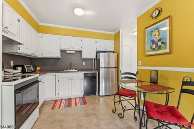 45 Hussa St #14, Linden, NJ 07036 - Photo 5