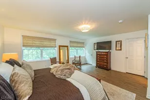 15 Julia Pl, Mount Olive, NJ 07828 - Photo 27