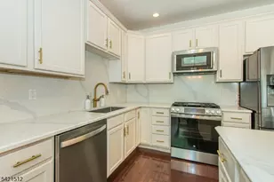 15 Julia Pl, Mount Olive, NJ 07828 - Photo 9