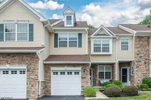 15 Julia Pl, Mount Olive, NJ 07828 - Photo 1