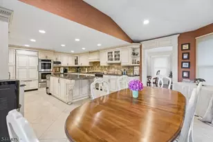 8 Norwood Rd, Springfield Twp., NJ 07081 - Photo 11