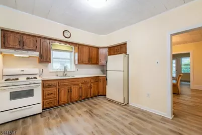 151 4th Ave, Hawthorne, NJ 07506 - Photo 13