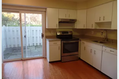 85 Village Dr, Bernards Township, NJ 07920 - Photo 7