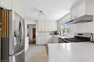 329 Maplewood Ave, Kenilworth, NJ 07033 - Photo 3