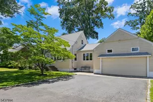 329 Maplewood Ave, Kenilworth, NJ 07033 - Photo 21