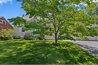 329 Maplewood Ave, Kenilworth, NJ 07033 - Photo 25
