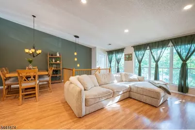 75 Gregory Ln #1506, Franklin Township, NJ 08823 - Photo 3