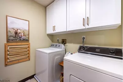 75 Gregory Ln #1506, Franklin Township, NJ 08823 - Photo 9