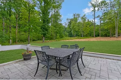 29 Crown Dr, Warren Township, NJ 07059 - Photo 7