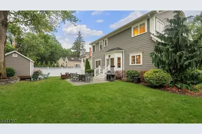 621 Green Briar Ct, Westfield, NJ 07090 - Photo 49