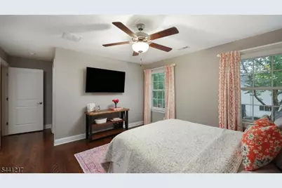 621 Green Briar Ct, Westfield, NJ 07090 - Photo 29