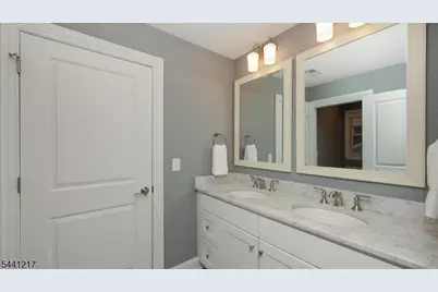 621 Green Briar Ct, Westfield, NJ 07090 - Photo 33
