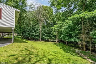 160 Degray St, North Haledon, NJ 07508 - Photo 33